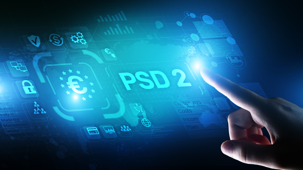 closeupe di un dito che clicca sulla scritta PSD2